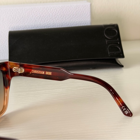 New! Dior Sunglasses, DiorSignature S10F 25F2, Authentic - Picture 7 of 10